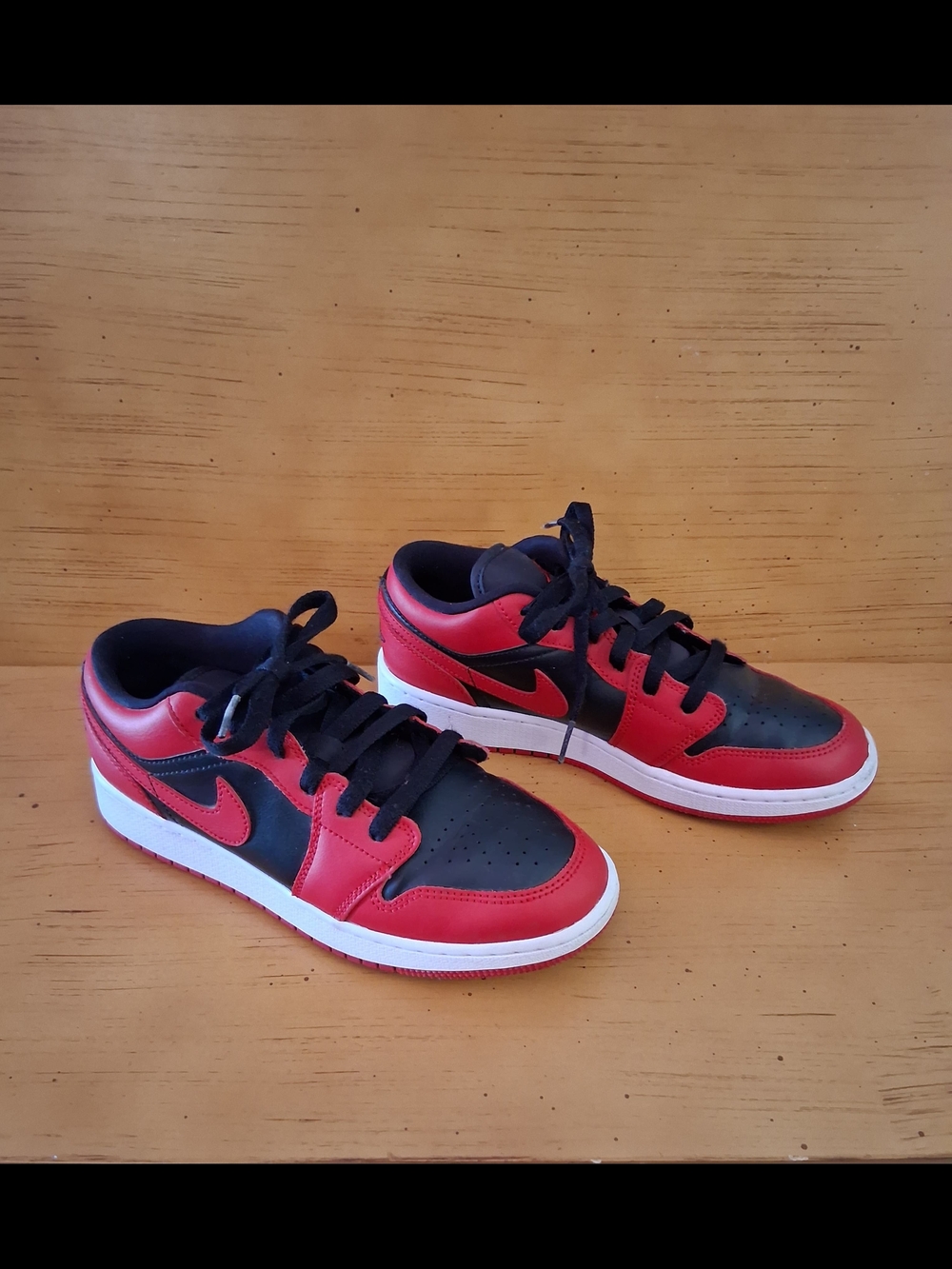 Nike Jordan Low-Top Sneakers in Black and Red